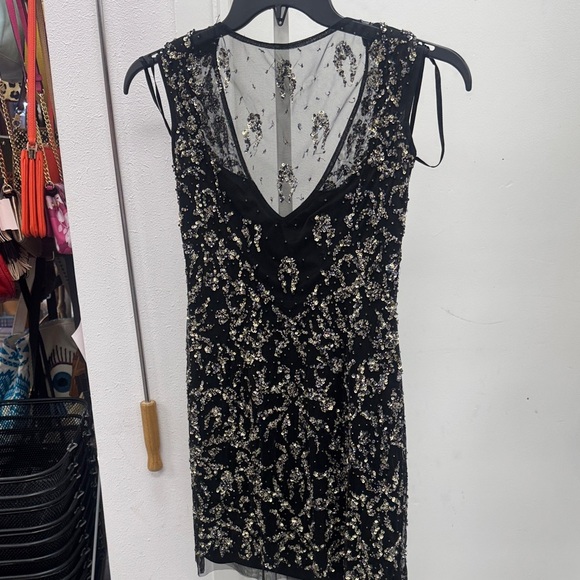 Mori Lee Black and Gold Mini Dress Size 4 - Picture 2 of 5